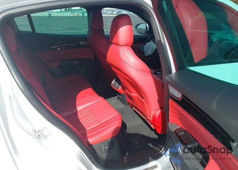 2023 Maserati Grecale Modena z USA, uszkodzony, nr VIN ZN682AVM5P7429147